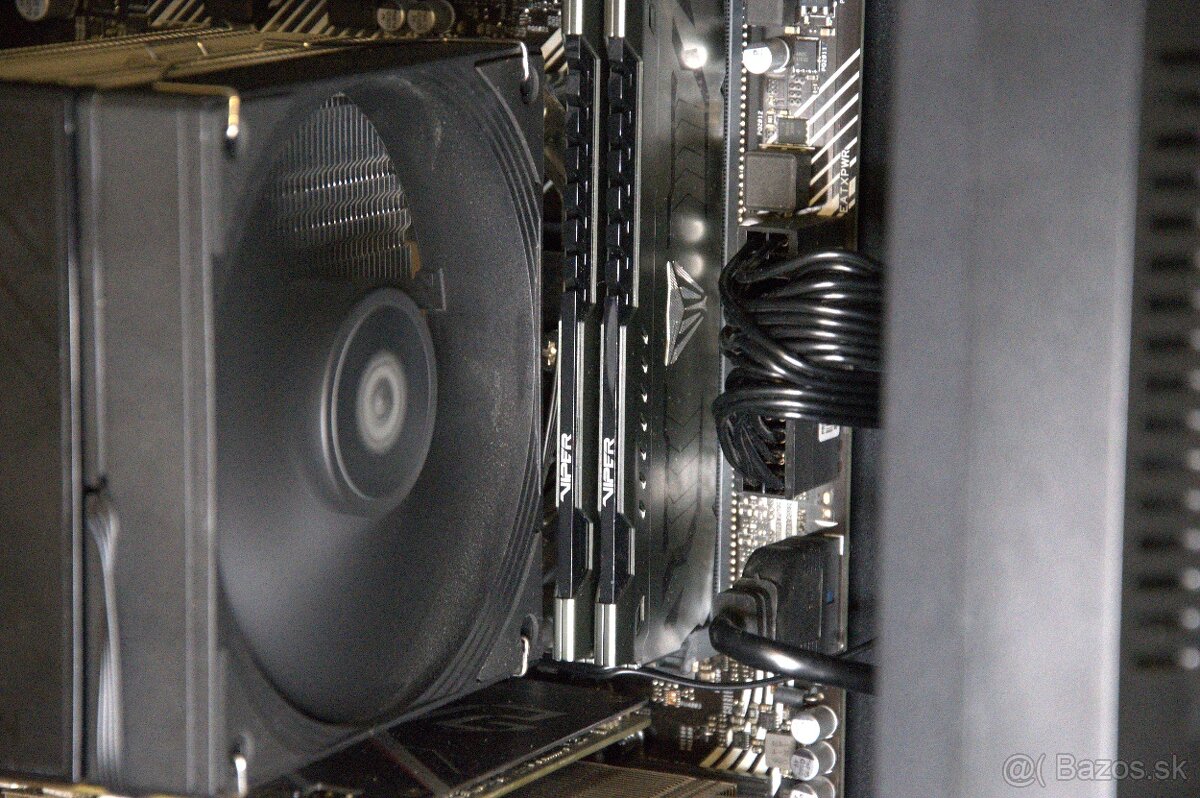 Ryzen 5 3600 / RX 5600XT / 16GB RAM / 1TB SSD - 4