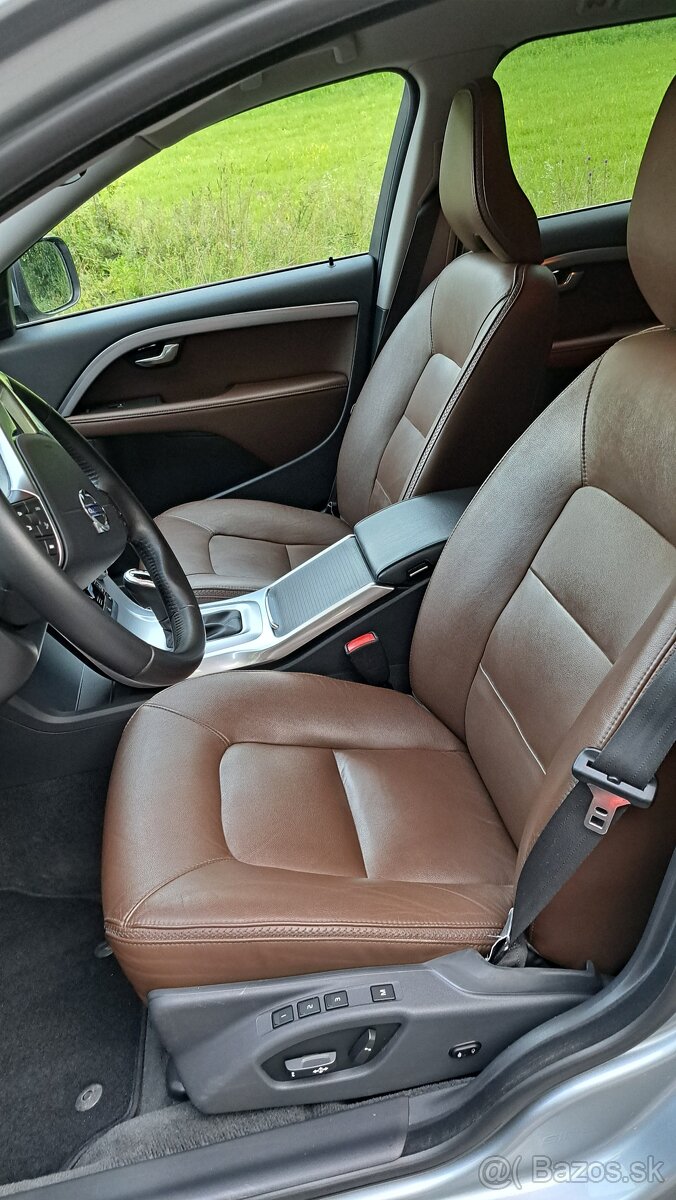 VOLVO XC70 D4 AWD SUMMUM,2016,133kw - 4