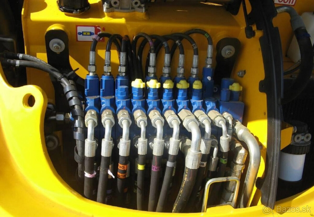 Minibager JCB 8055RTS (5,5 t) + 3× lyžica | 1 074 MTH - 4