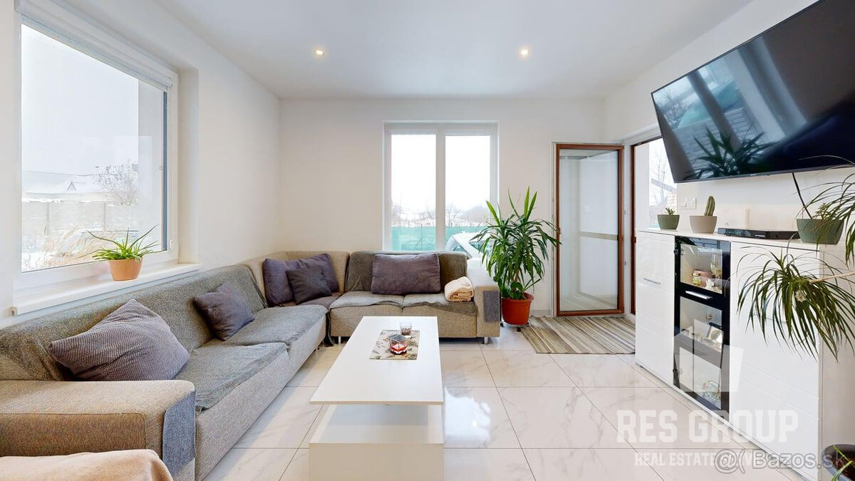 Na predaj, Rodinný dom, 959 m2 pozemok, Ivančiná - 4