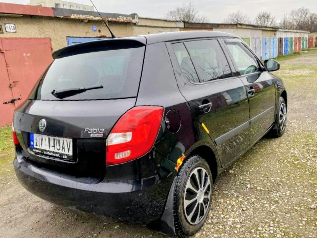 Škoda Fabia 1.2 Benzín 172 000 - 4