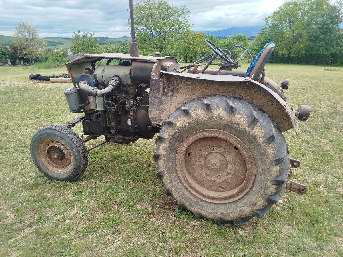 Traktor škoda 30 - 4