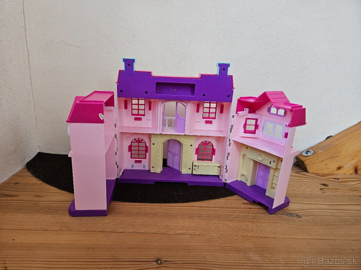 Domček pre figúrky - 4