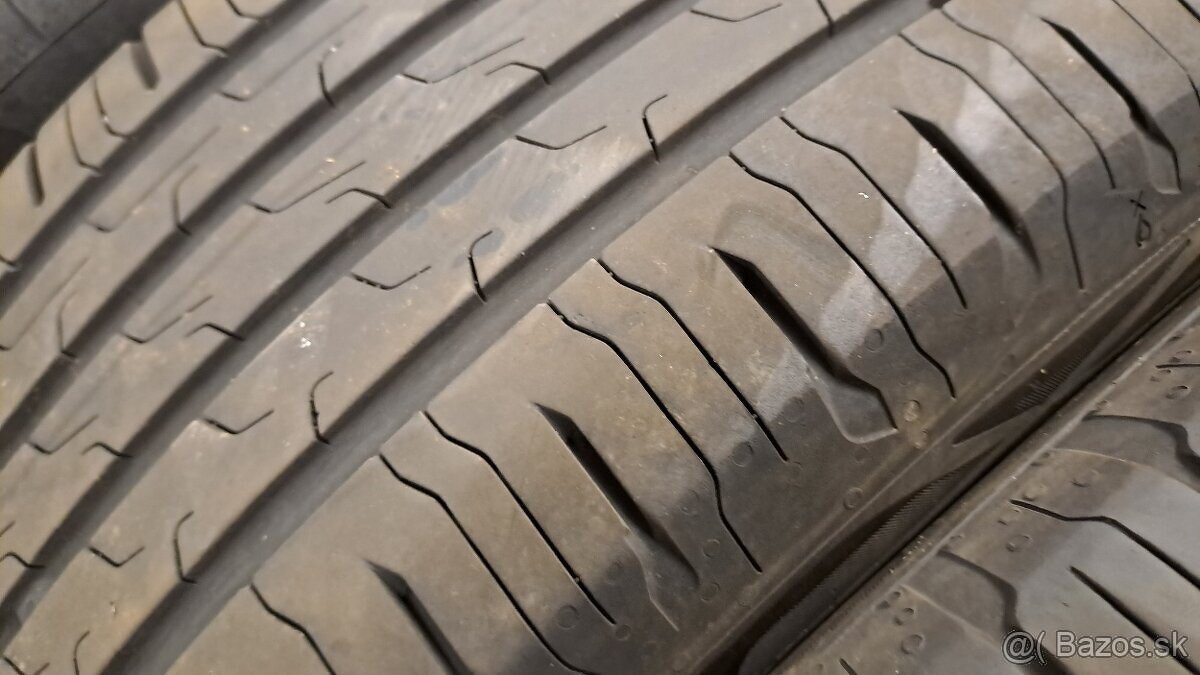 Predám 4ks jazdené letné 205/55r17-91V Continental - 4