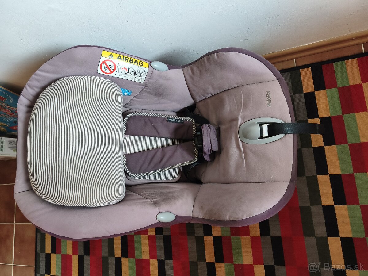 Autosedačka Maxi-Cosy Milofix 0-18kg - 4