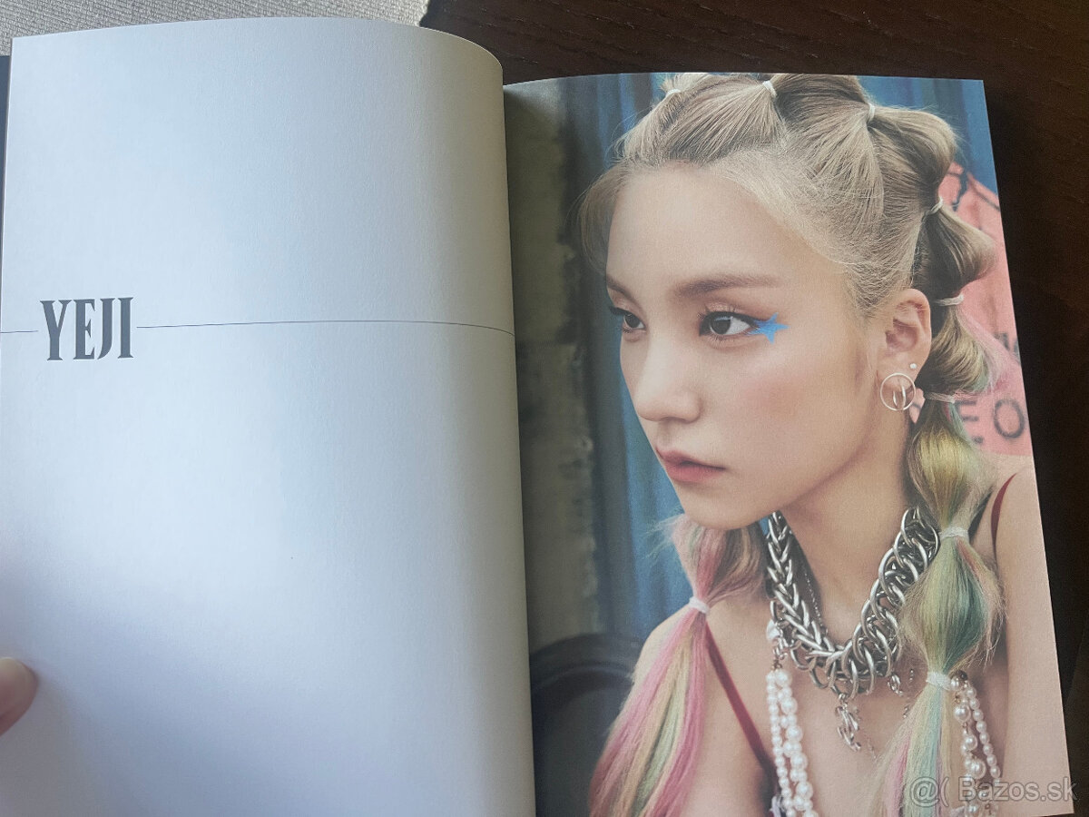 Itzy NOT SHY album - 4