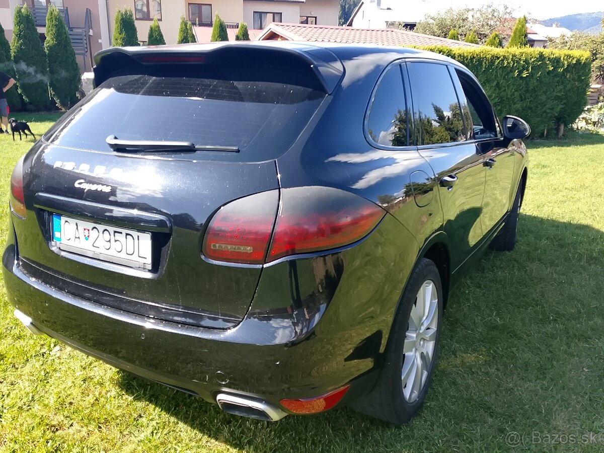 Porsche Cayenne - 4