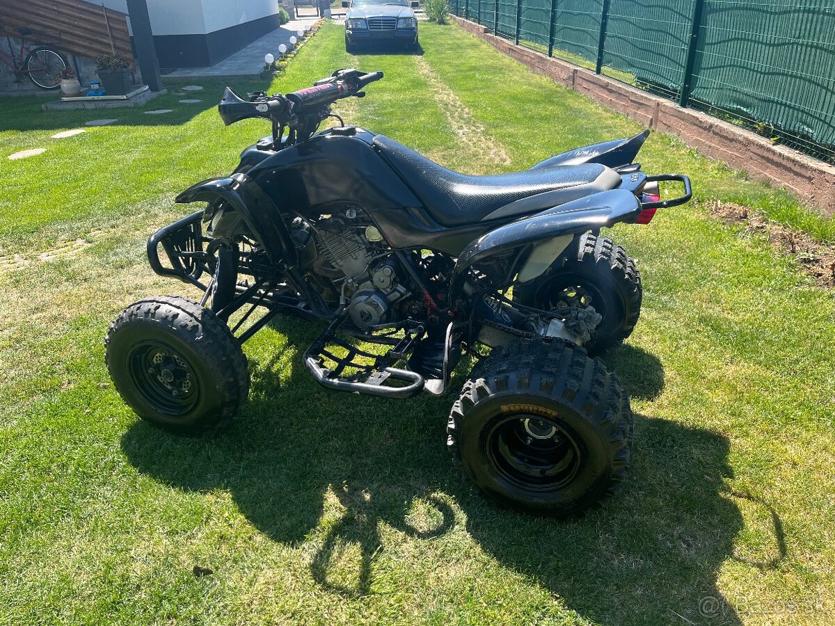 Yamaha Raptor 660