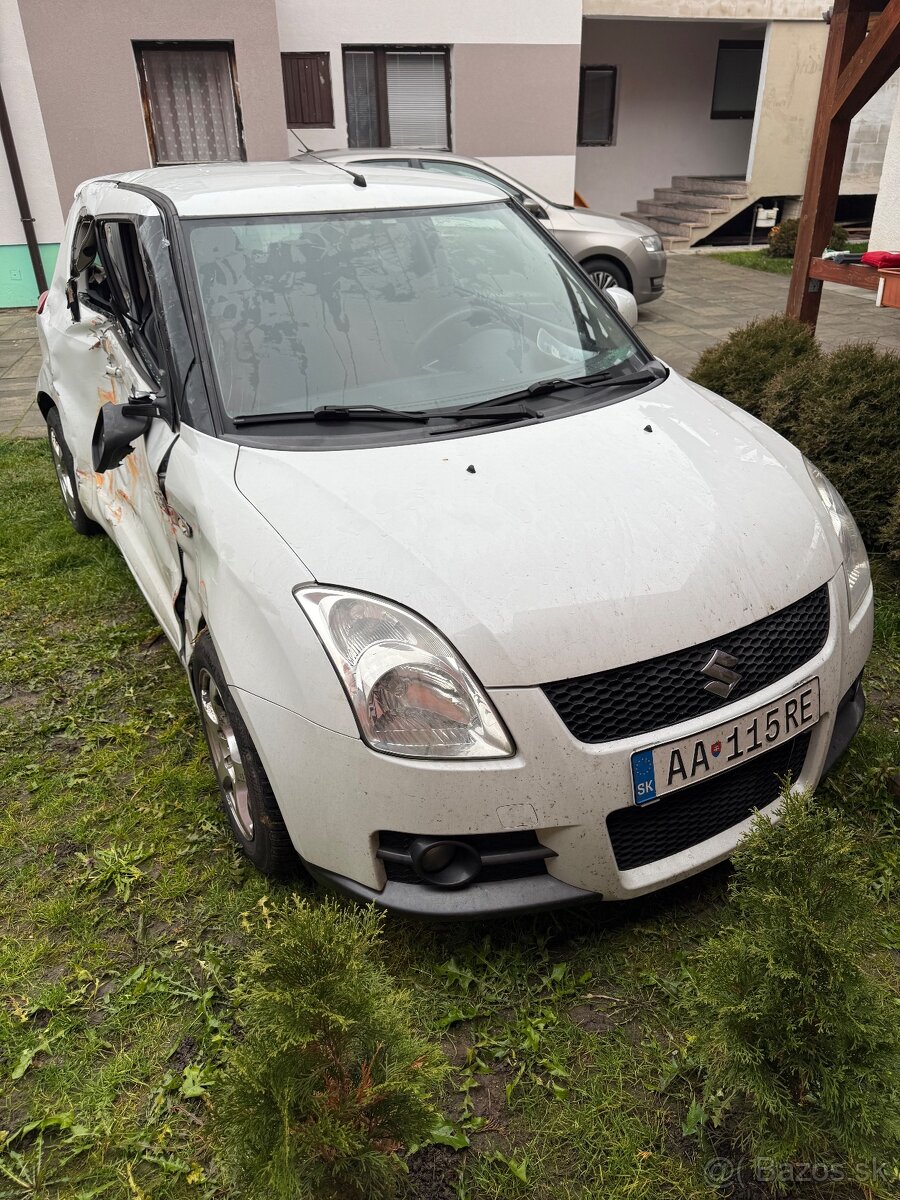 Suzuki Swift Sport 1.6 r.2011 - 4