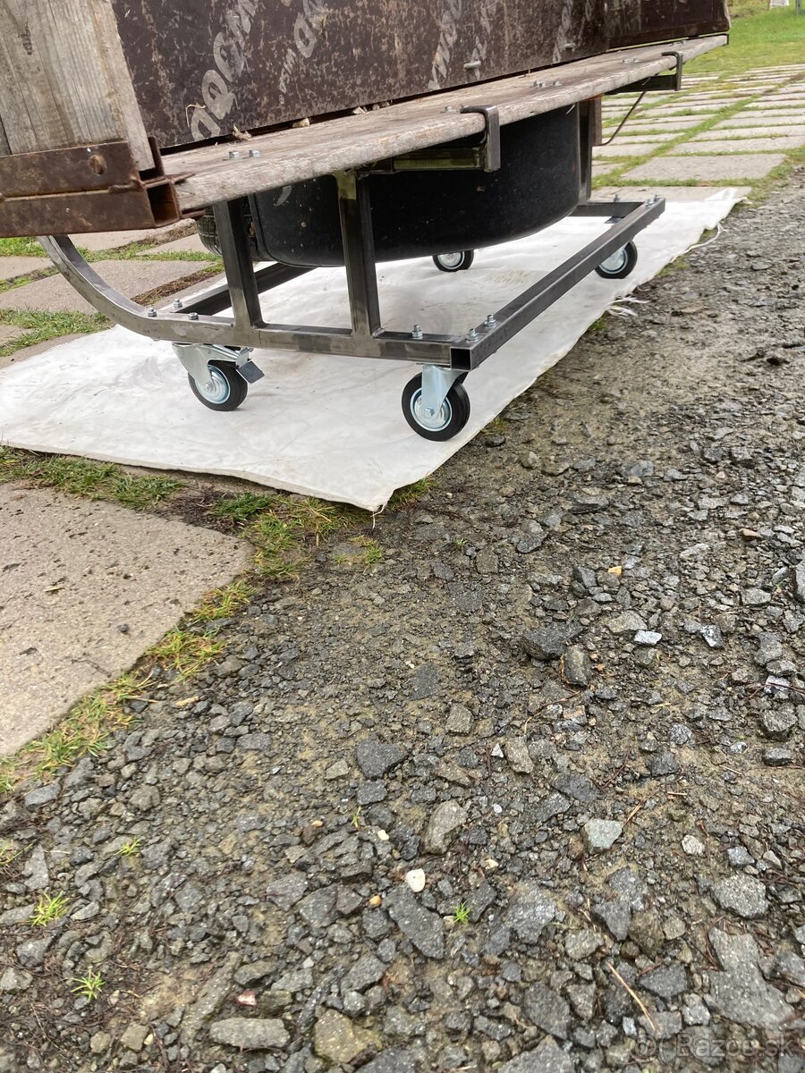 Kolíska na prívesný vozík - pevná - 4