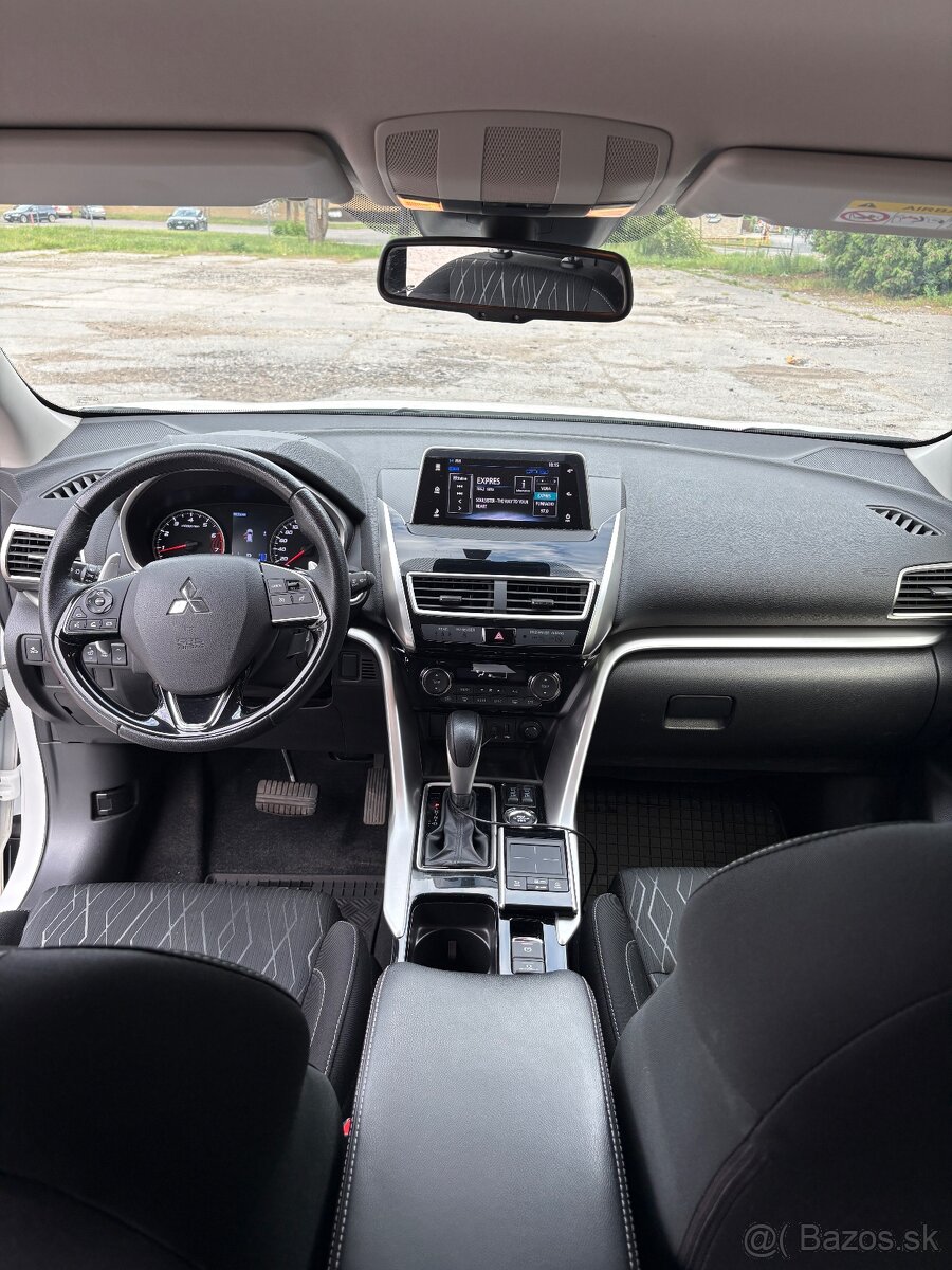 Mitsubushi Eclipse Cross 120kw 4x4 automat 8stupňový - 4