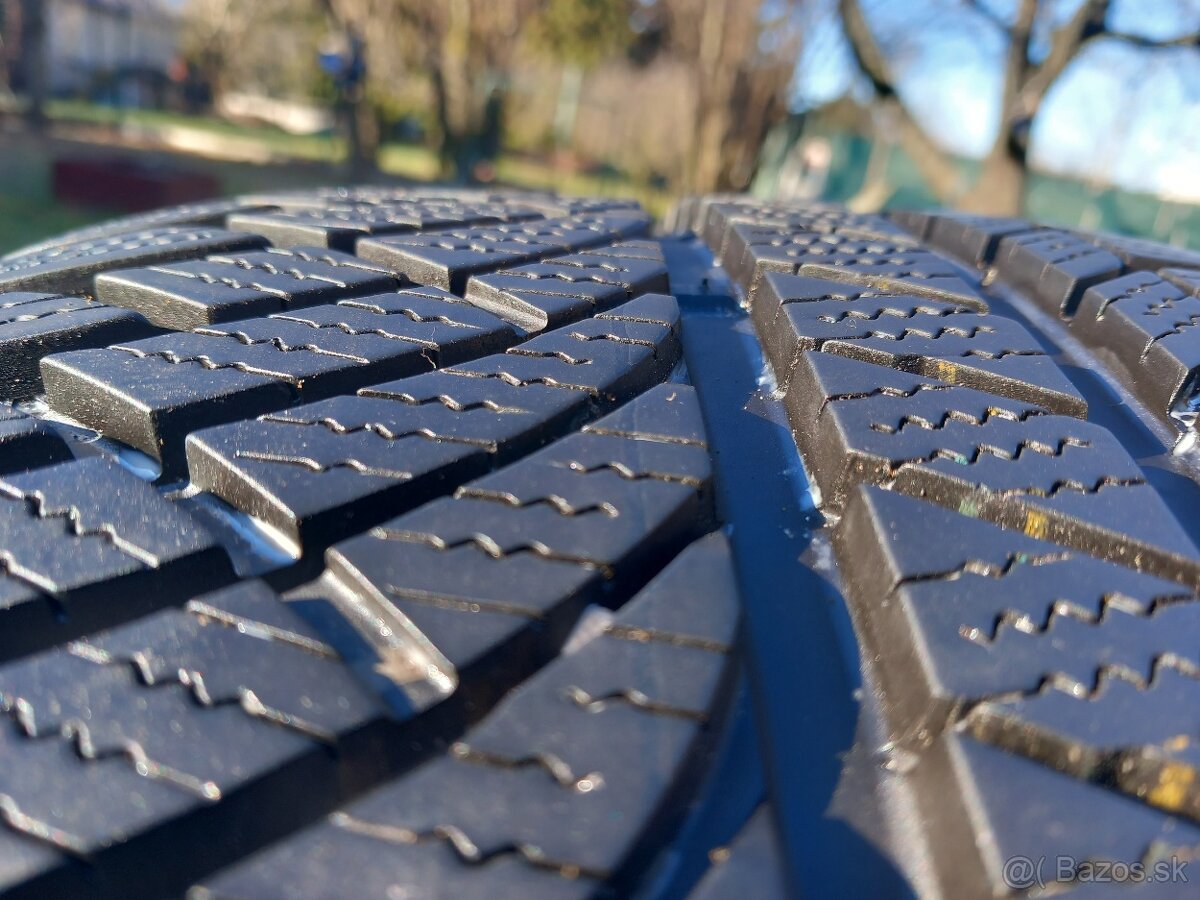 255/45 r19 zimne pneumatiky - 4