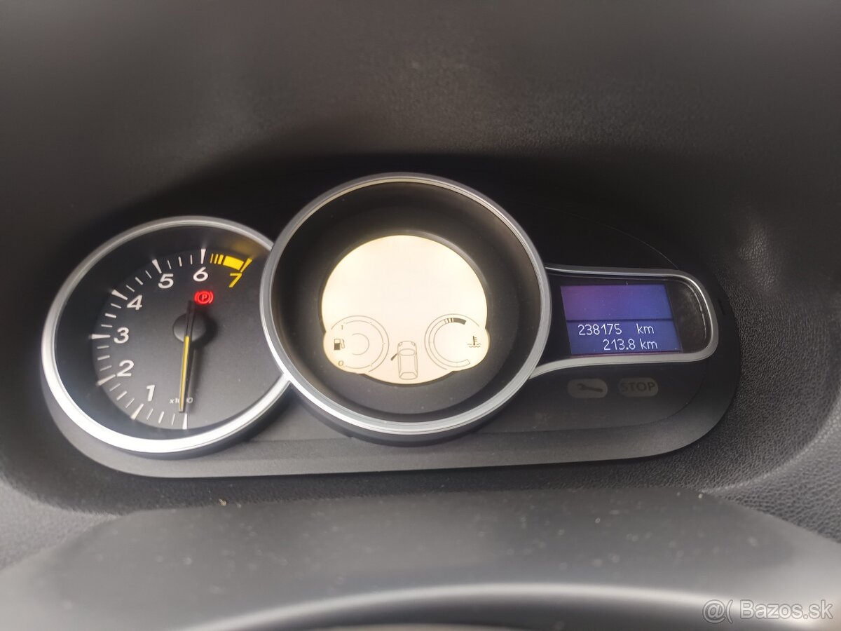 Renault Megane 1,6 benzín - 4