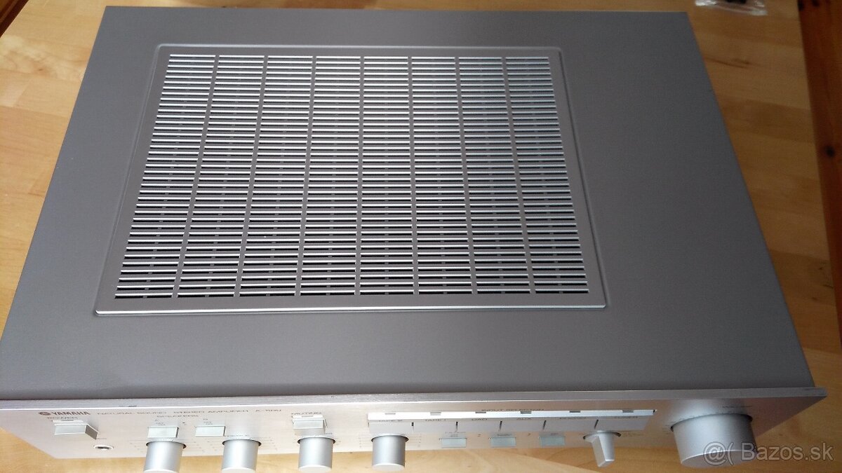 Zosilňovač Yamaha A500 - 4