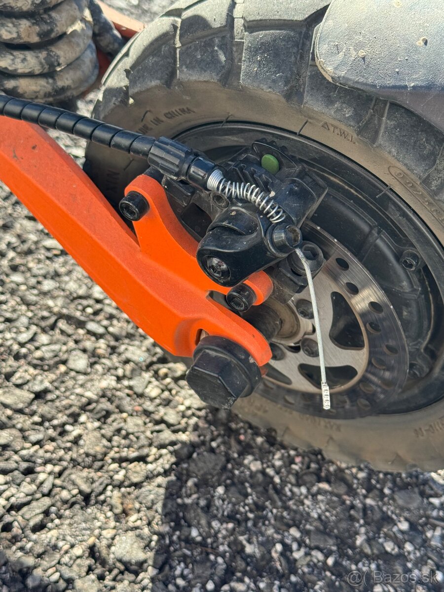 Elektronicka kolobežka Kukirin G2 Pro - 4