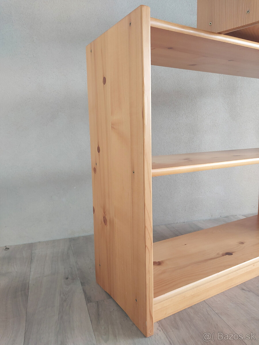 Drevené police - 4