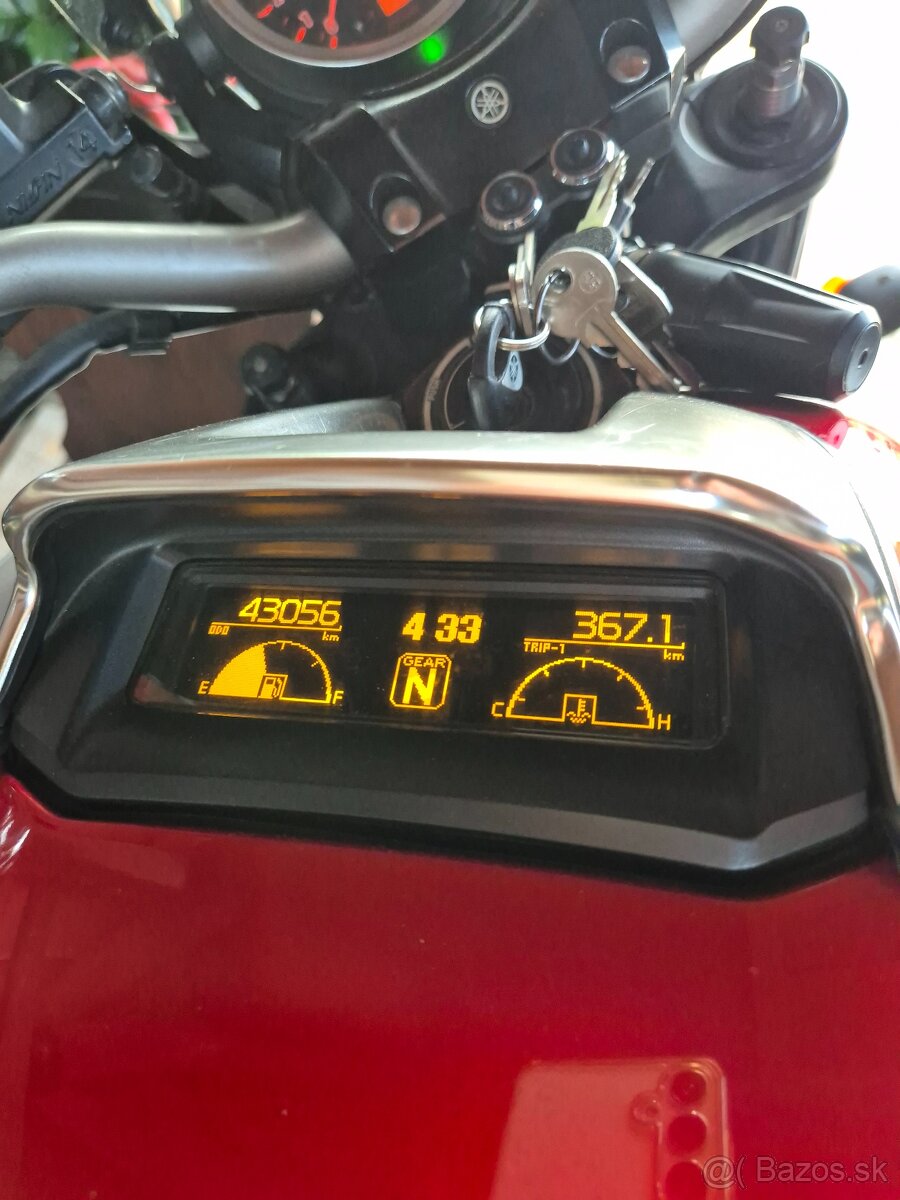 Yamaha VMAX 1700 - 4