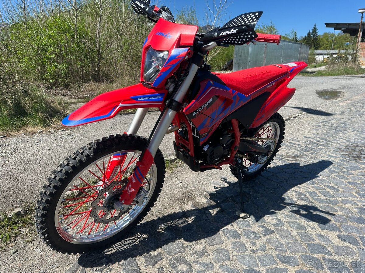 NOVE Enduro ASIX Lizzard 250cm3 21/18