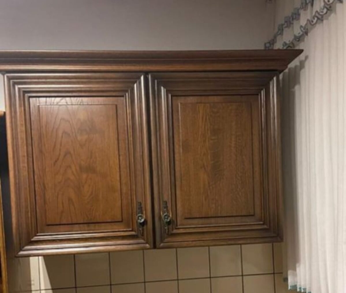 Tmavá rustikální kuchyňská linka se spotřebiči,5690 - 4