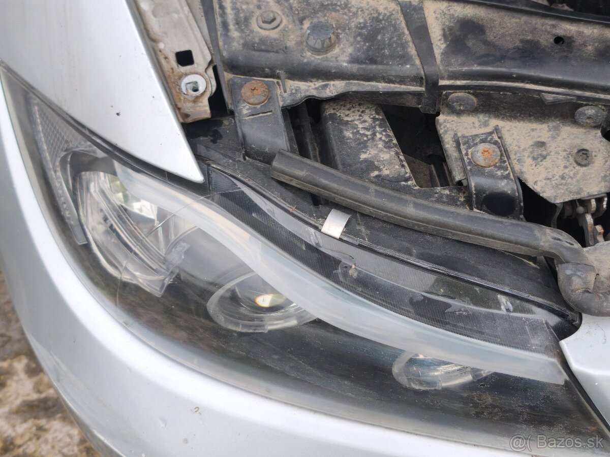 BMW e90 E91 predné svetlá - 4