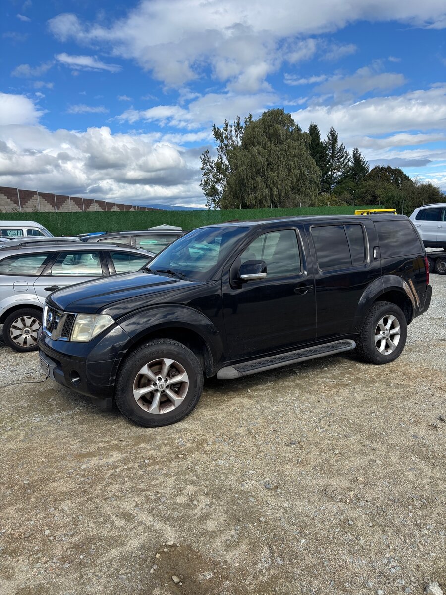 Nissan pathfinder 2.5 dci - 4