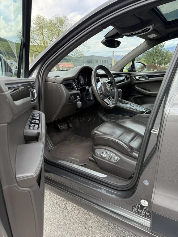 Porsche Macan S - 4