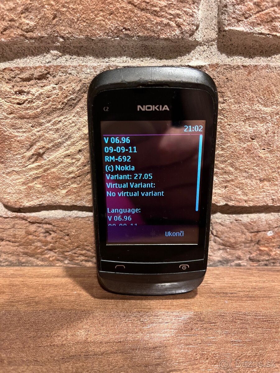 Nokia C2-02 vysúvačka tlačítková + dotyková - 4