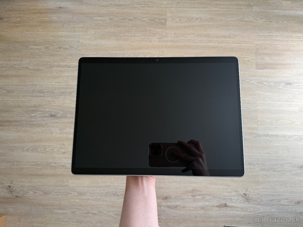 Microsoft Surface - 4