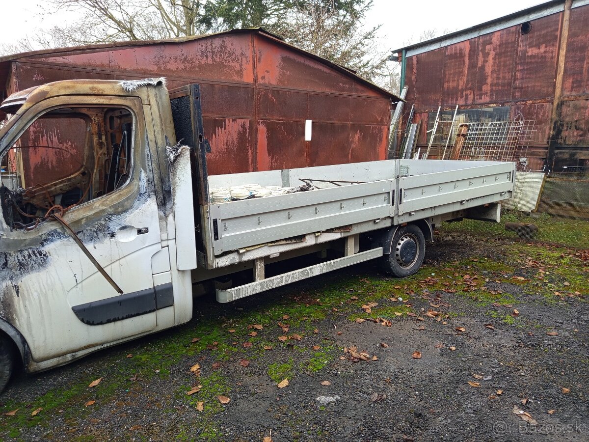 Predám Renault Master valník ,2022 - 4