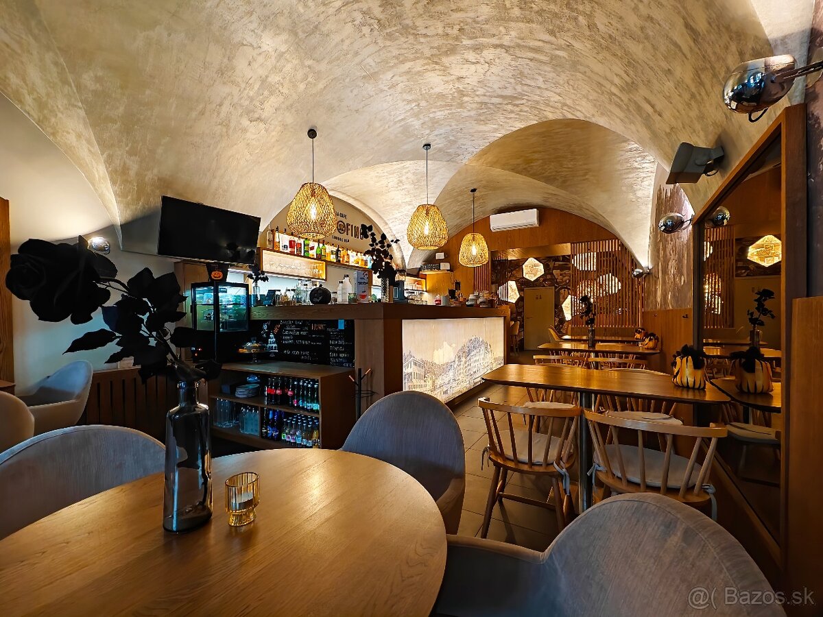 Luxusná zabehnutá kaviareň ul. Hlavná, Košice - Staré Mesto - 4