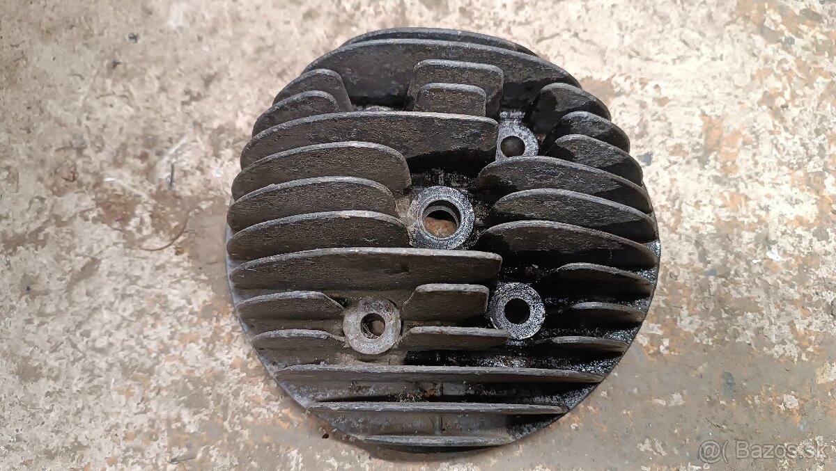 Predám hlava na ČZ 175 - 4