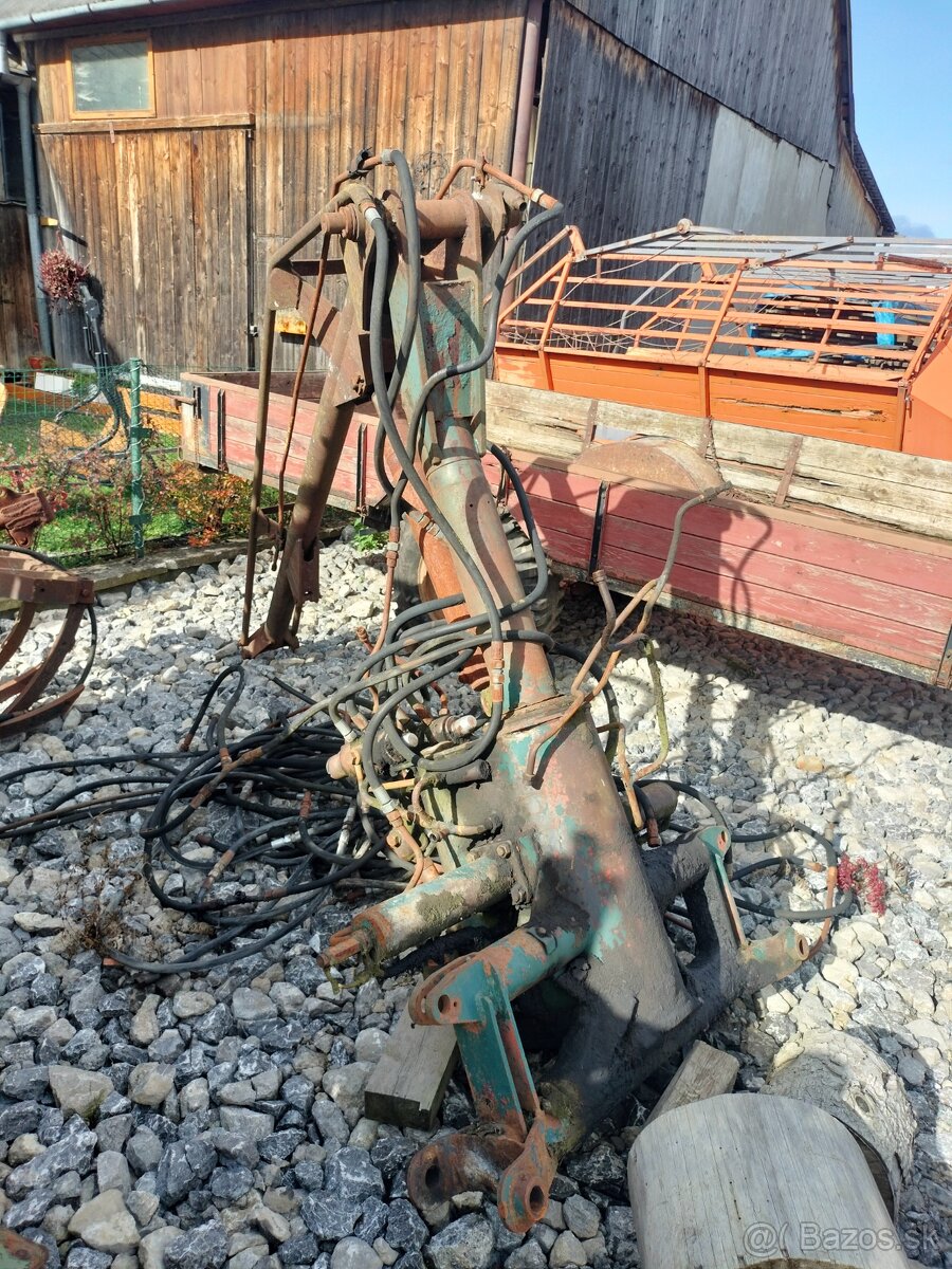 Podvozok s hydraulickou rukou - 4