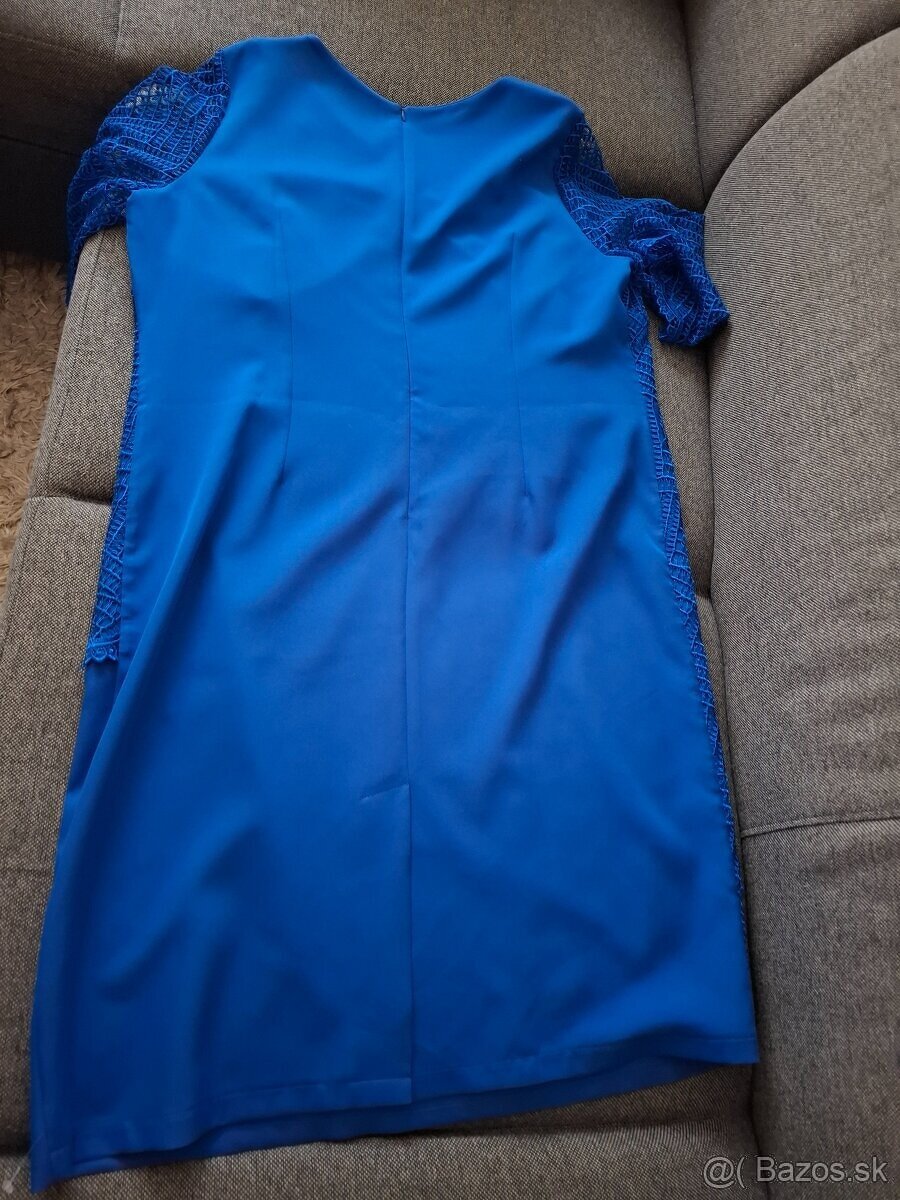 Modré krajkové šaty - 4
