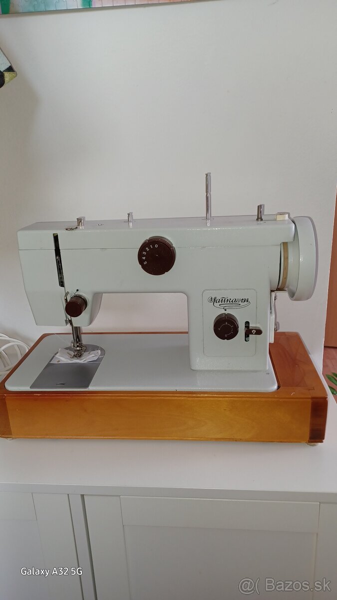 Šijací stroj Čajka - 4