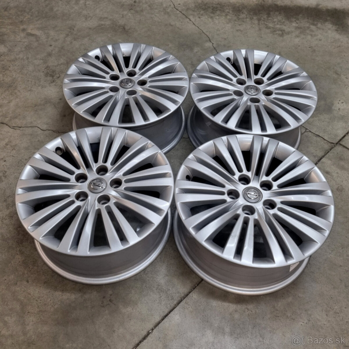 Hliníkové disky 5x115 R17 7J ET44 - 4