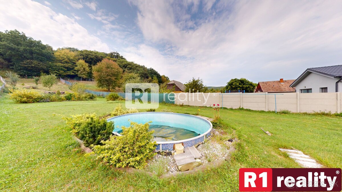 Rodinný dom s veľkým pozemkom 1779 m2 / Vaďovce pri Starej T - 4