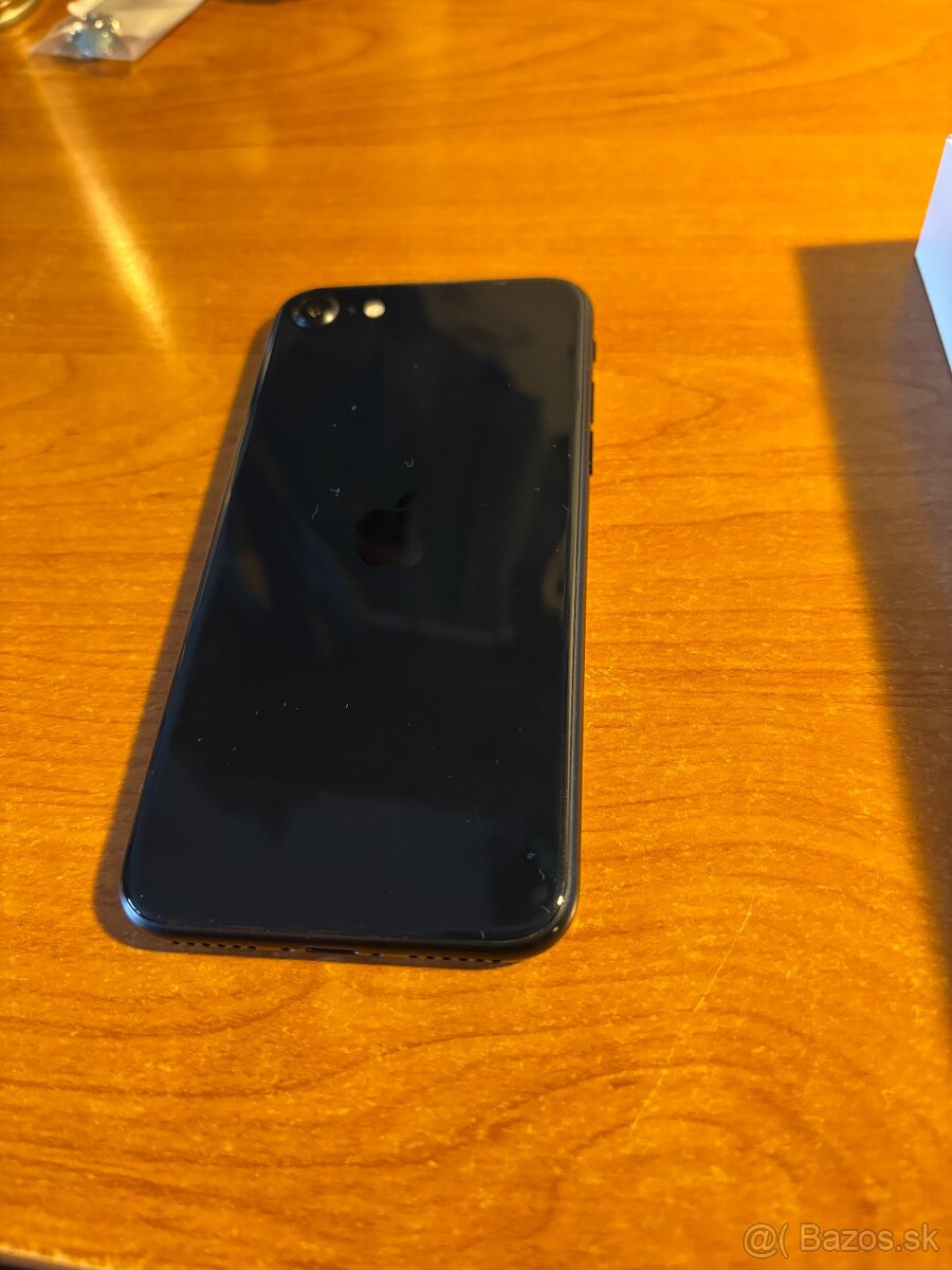 iPhone SE 2022 128gb - 4