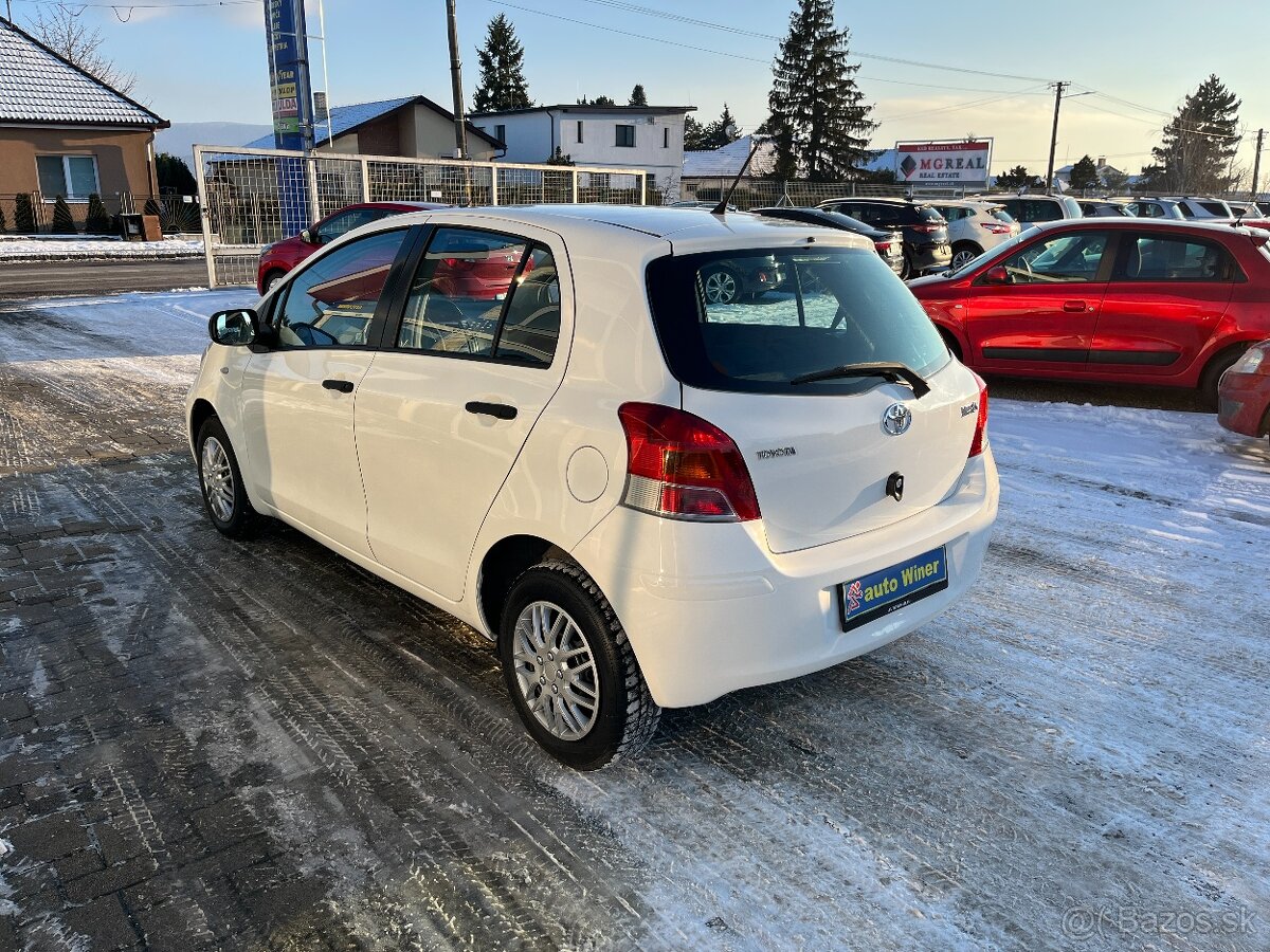 Toyota YARIS 2009 benzín - 4