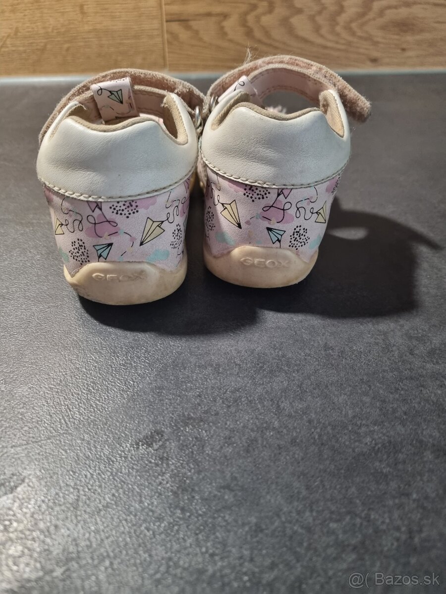 Tenisky rozne velkosti a znacky - 4