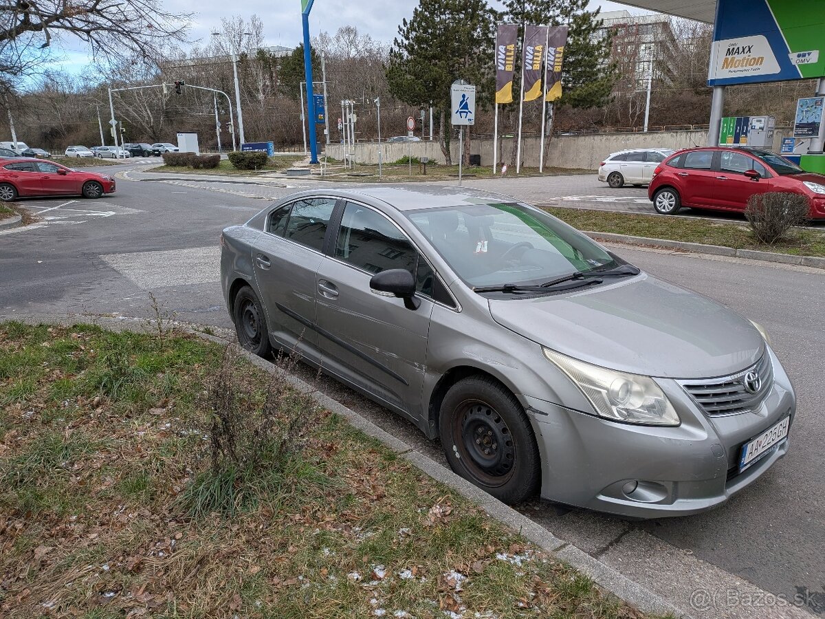 Toyota Avensis 1.8 Benzin T27 - 4