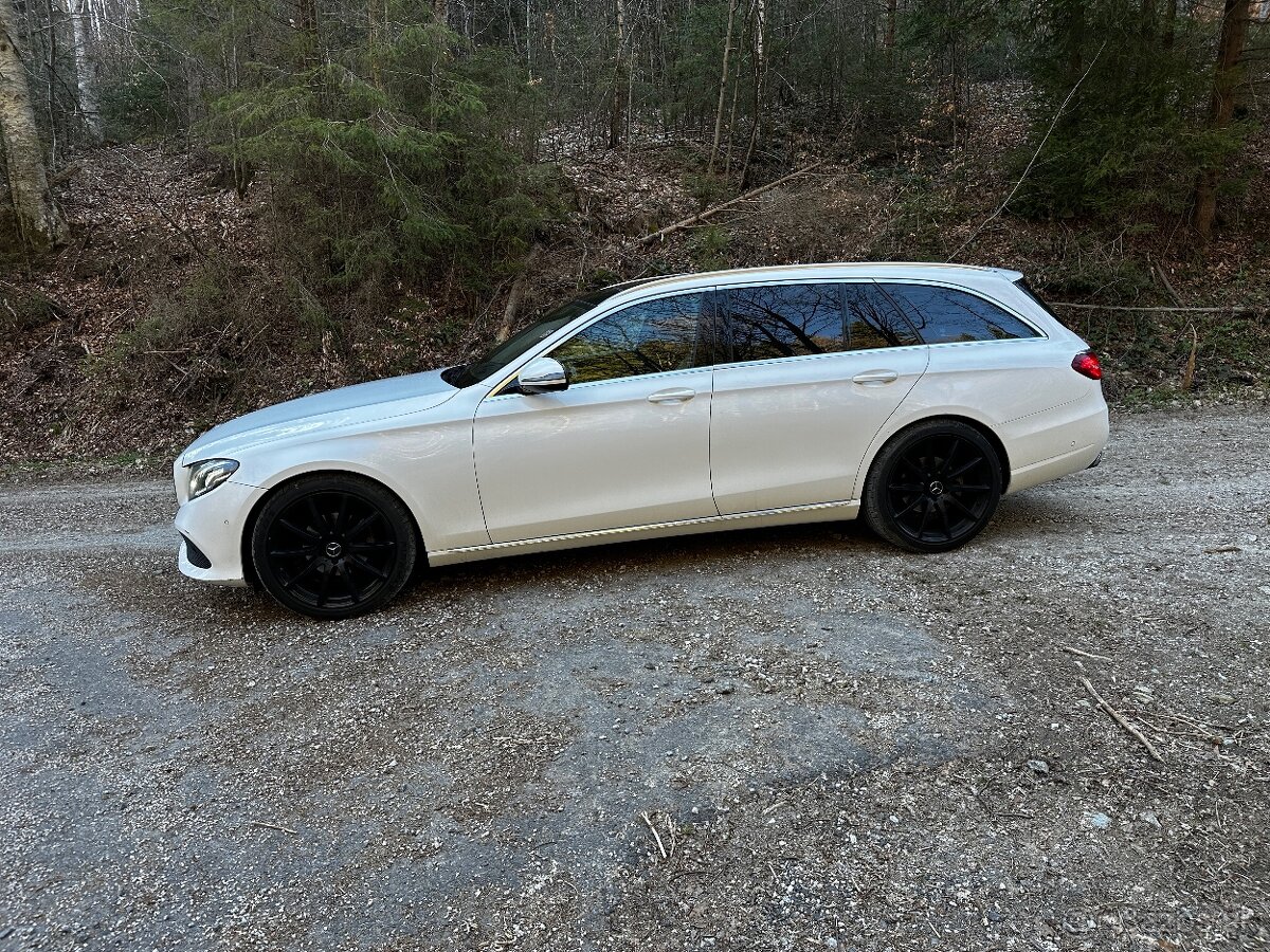 Mercedes Benz E220d - 4
