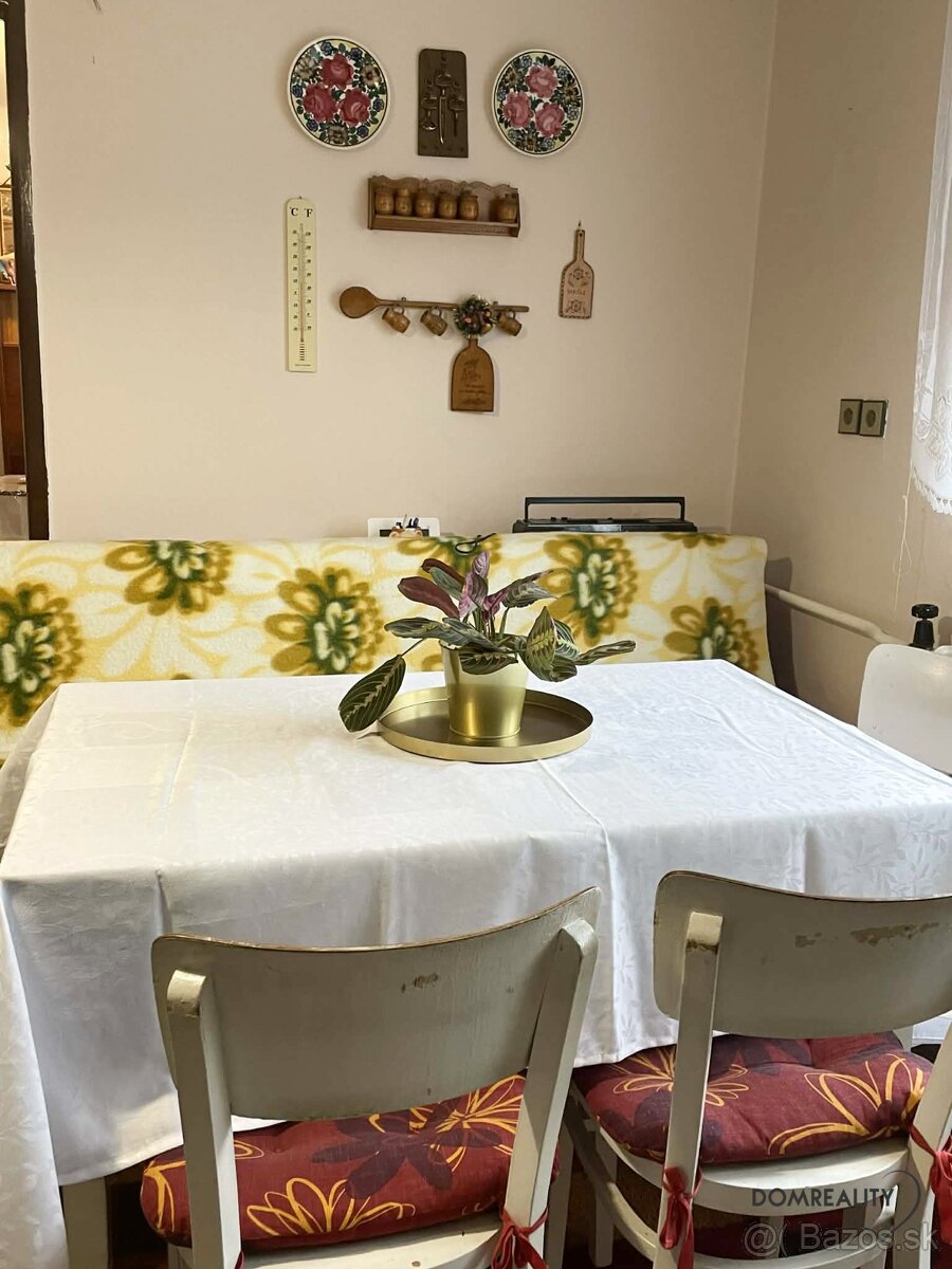 Na predaj 2 rodinné domy, dva svety v obci Vaďovce - 4