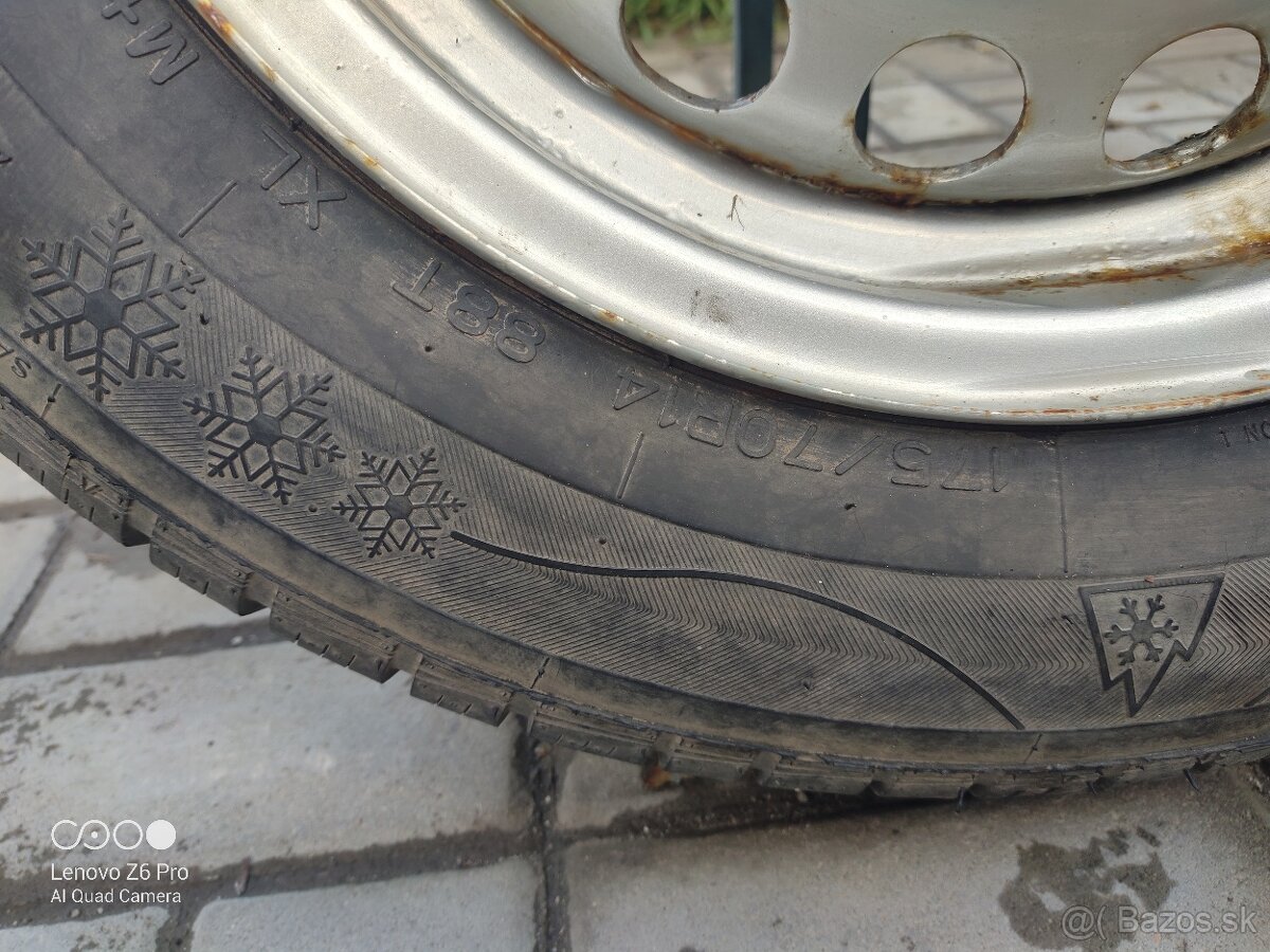 Predám disky 51/2Jx14 ET39 + zimné pneu Nankang 175/70R14 - 4