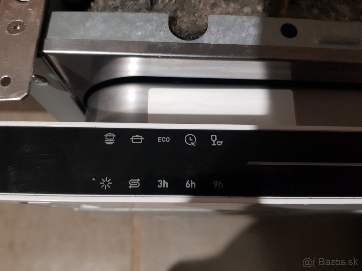 Umývačka riadu Mora 45cm - 4