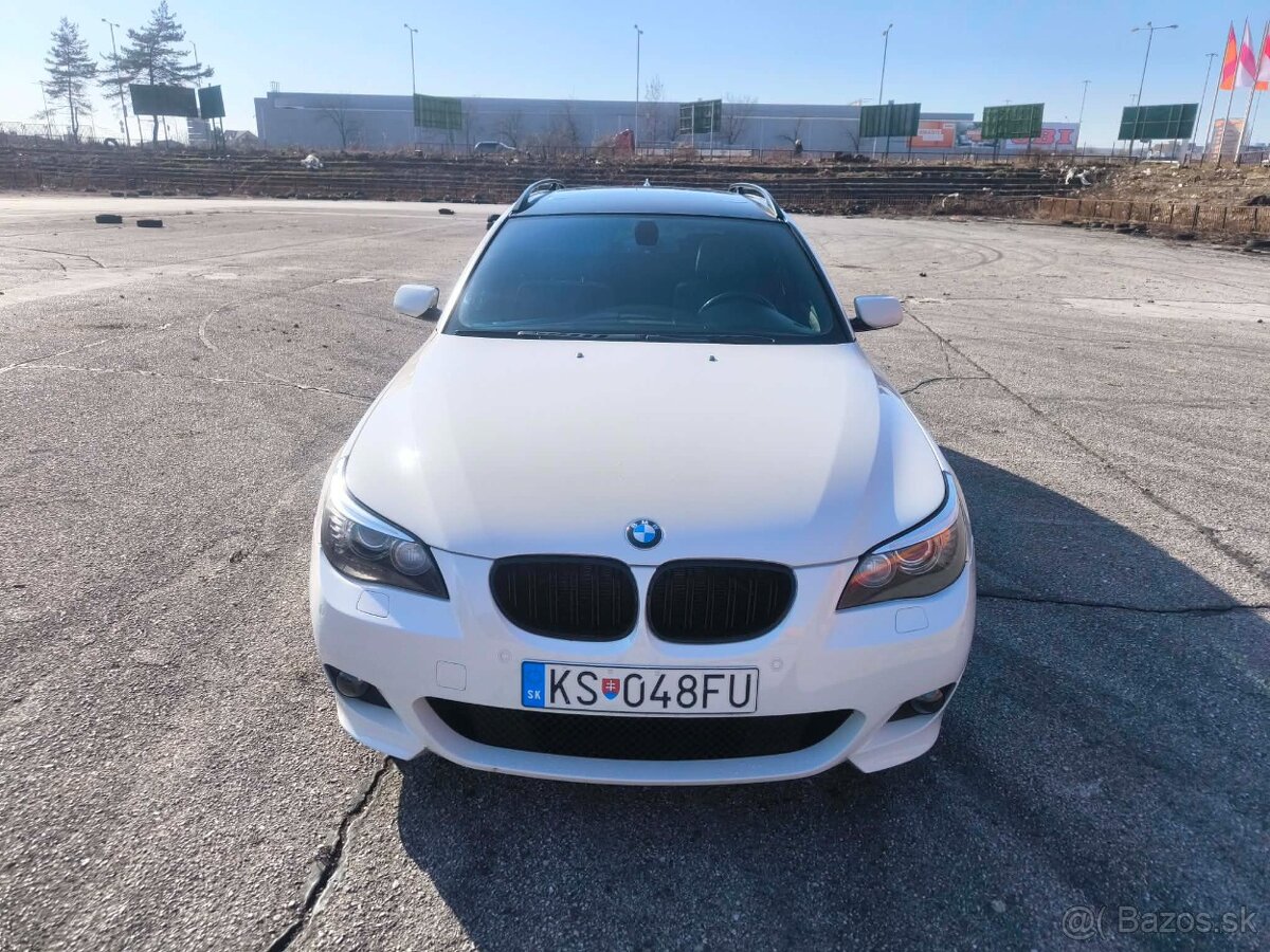 Predám BMW e61 525d touring - 4