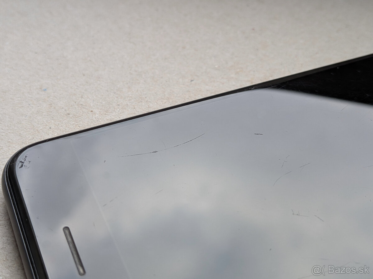 Predám Apple iPhone SE 2020 128GB v čiernej farbe. - 4