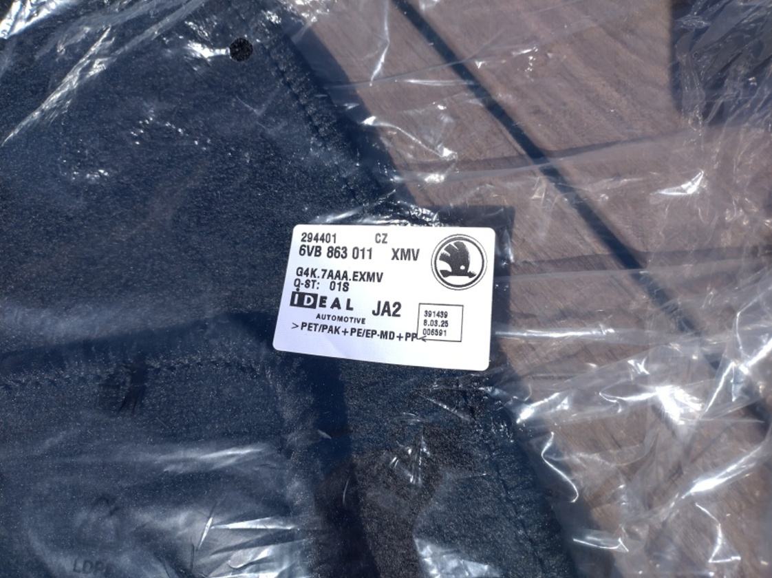 Ochranna folia na čelne sklo a koberceky do auta Škoda Fabia - 4