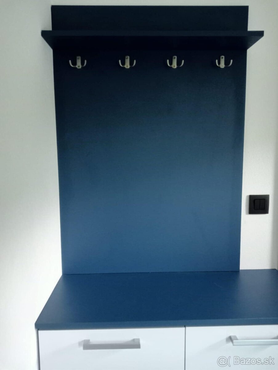 Vešiaková stena + botník - 4