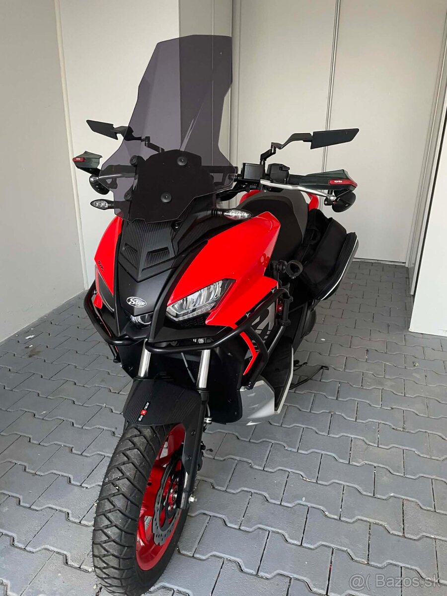 Aprilia SR GT 125 - 4