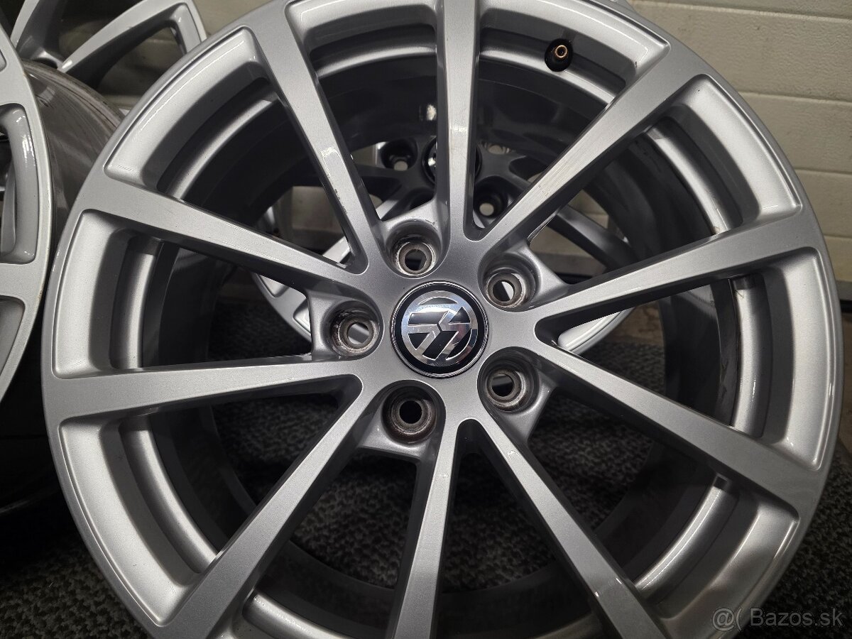 KOVANE ALU 5X112 R17 AUDI 7,5J ET36 - 4